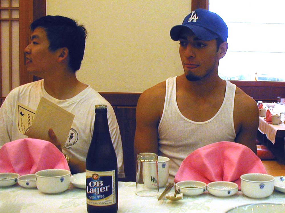 077_clarence_n_efren_at_dinner